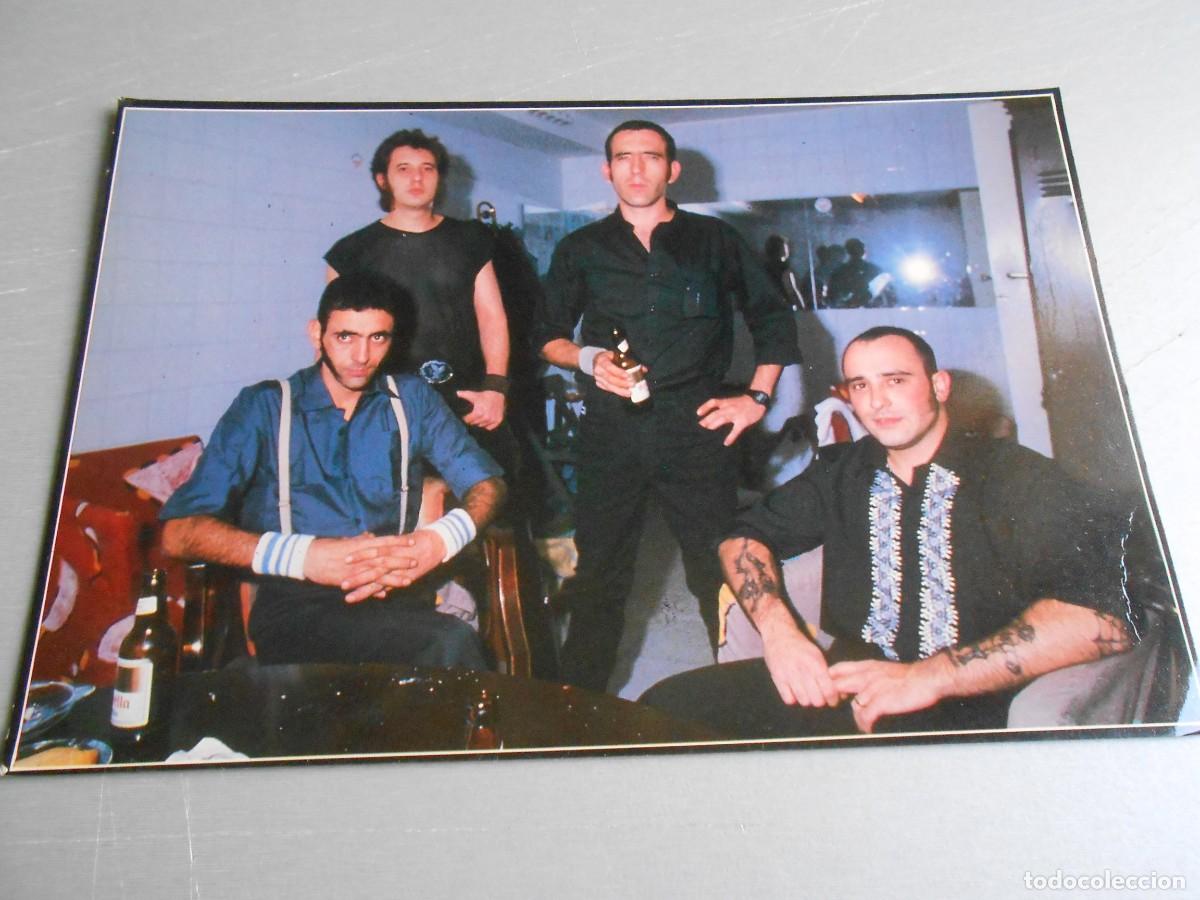 Fotos de Cantantes: FOTO de - DECIBELIOS - de 26 x 17,5 cms.