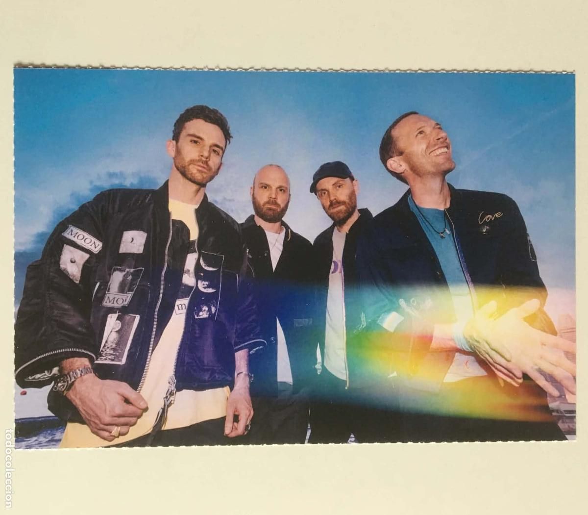 Fotos de Cantantes: Coldplay Music of the Spheres Collectible Postcard StarLight Magazine France 2022