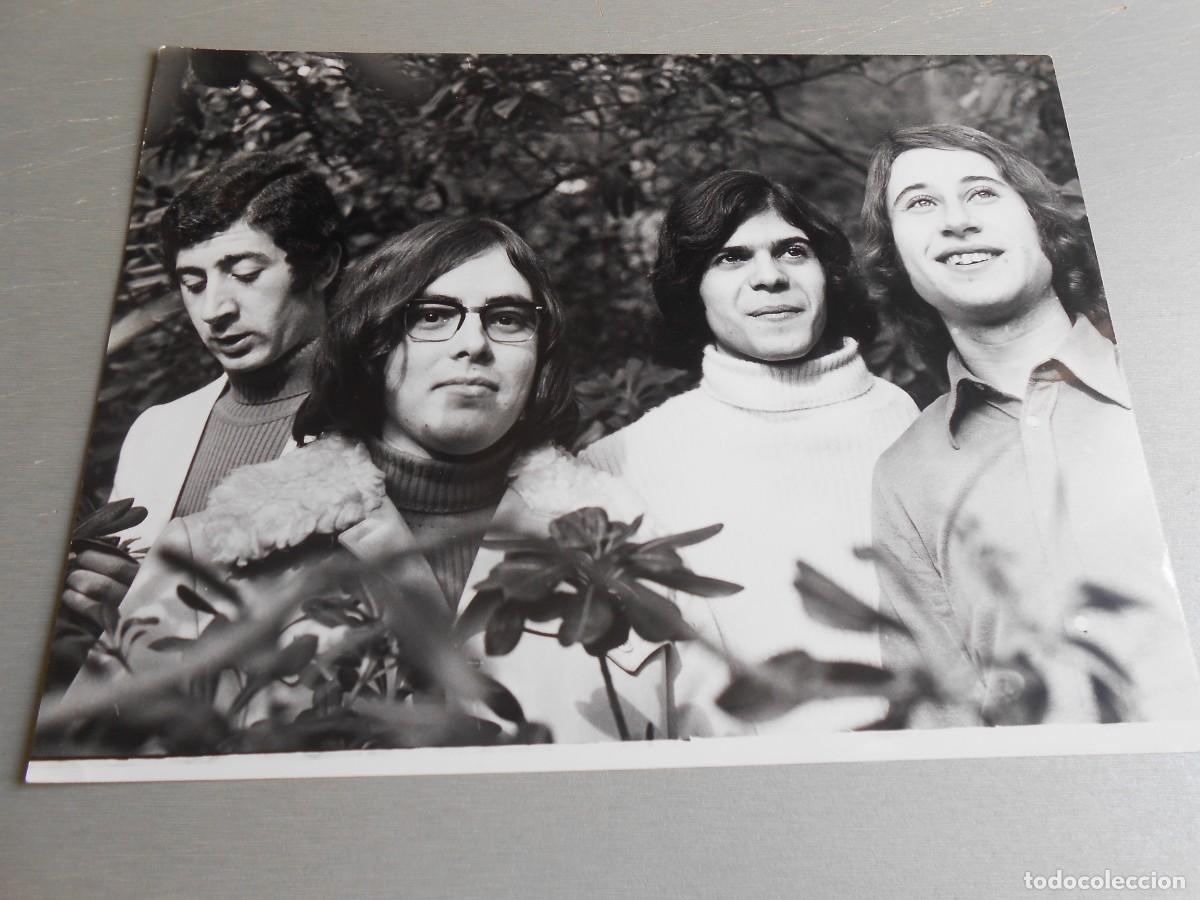 Fotos de Cantantes: FOTO de - SIGLO XX - 24 x 18 cms.
