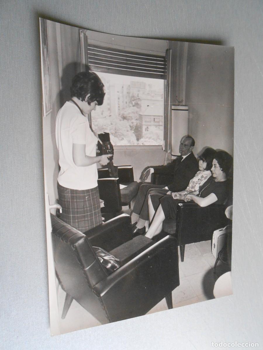 Fotos de Cantantes: FOTO de - GELU - 13 x 18 cms.
