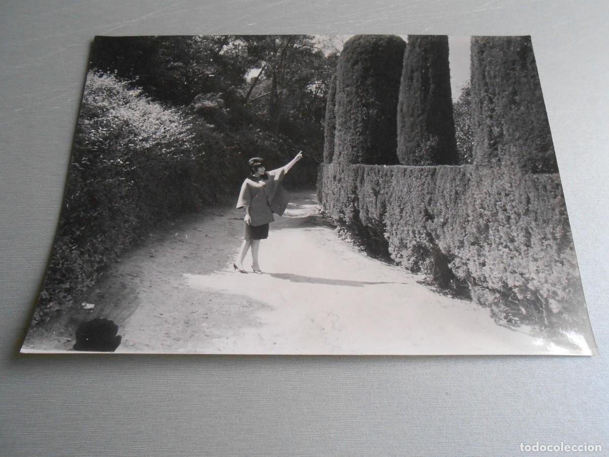 Fotos de Cantantes: FOTO de - GELU - 18 x 13 cms.