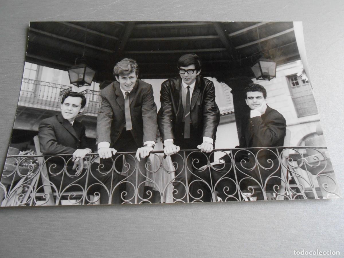 Fotos de Cantantes: FOTO de - LOS IDOLOS - 18 x 12 cms.
