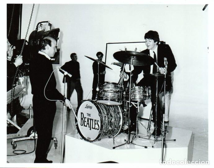 Fotos de Cantantes: The Beatles : Paul McCartney en la bater&iacute;a- Repro foto de gran colecci&oacute;n particular para enmarcar- c