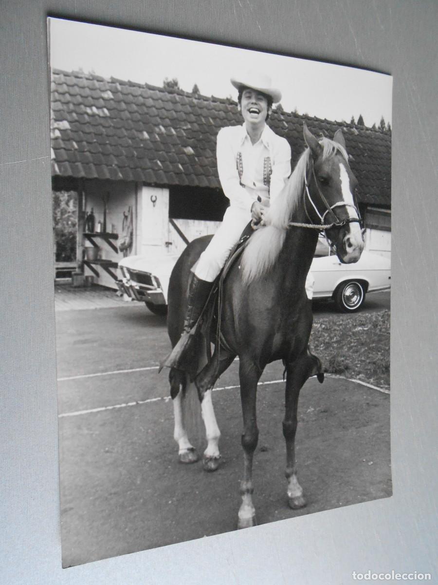 Fotos de Cantantes: FOTO de - RAPHAEL - de 18 x 24 cms.