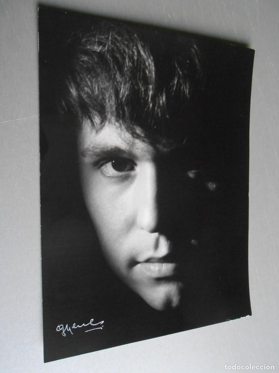 Fotos de Cantantes: FOTO de - RAPHAEL - de 18 x 24 cms.
