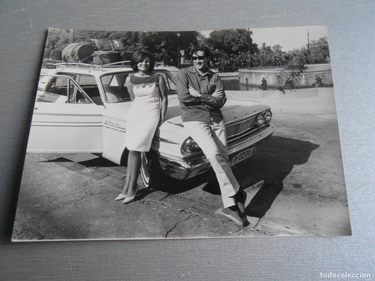 Fotos de Cantantes: FOTO de - LUIS AGUIL&Eacute; - de 10,5 x 7,5 cms.