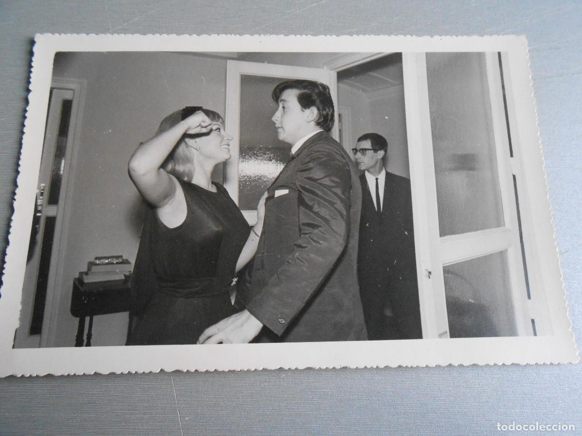 Fotos de Cantantes: FOTO de - LUIS AGUIL&Eacute; - de 17 x 11 cms.