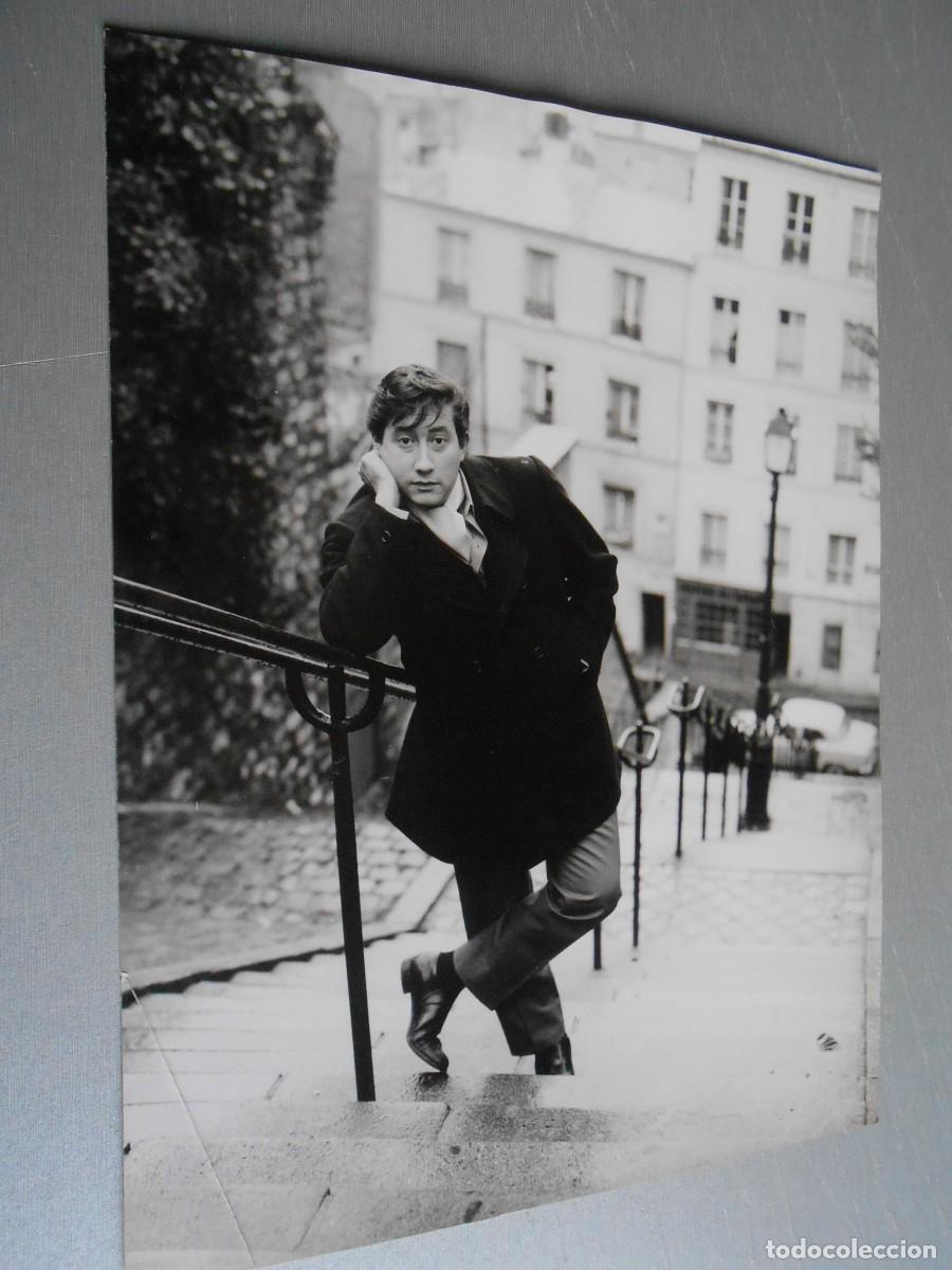Fotos de Cantantes: FOTO de - LUIS AGUIL&Eacute; - de 18 x 24 cms.