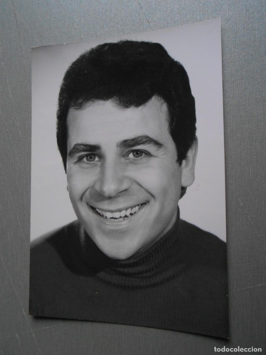 Fotos de Cantantes: FOTO de - LUIS LUCENA - de 9 x 13 cms.