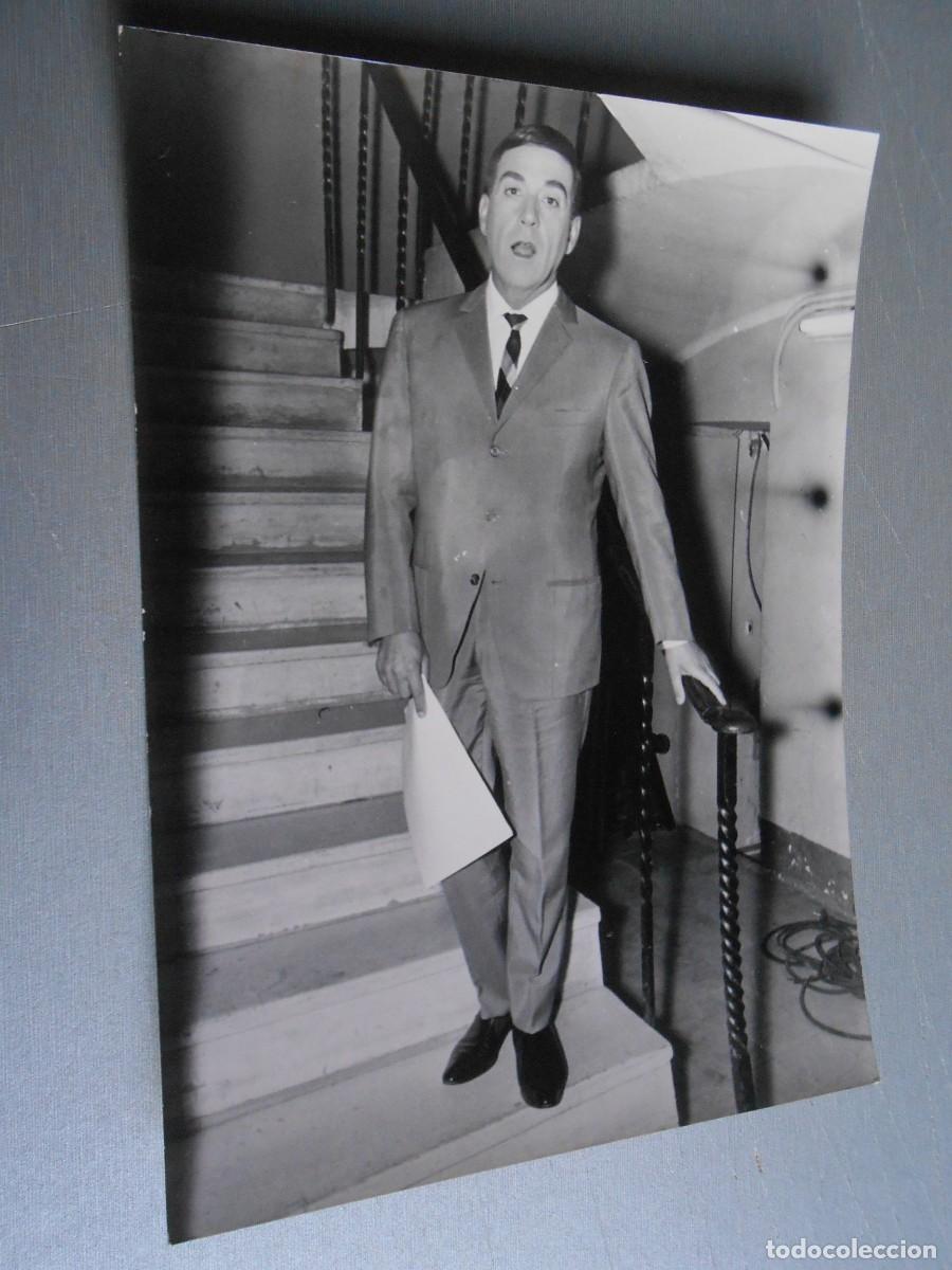 Fotos de Cantantes: FOTO de - LUIS MARIANO - de 13 x 18 cms.