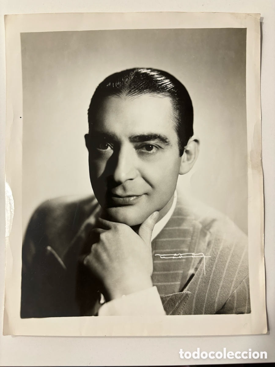 Fotos de Cantantes: Foto original de Pepe blanco foto Narcy Studios La Habana cuba L