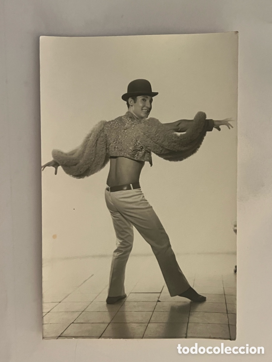 Fotos de Cantantes: ALEJANDRO VARGAS.. la nueva voz de la Canci&oacute;n Espa&ntilde;ola&hellip; (h.1960?) Med&iacute;das: 14 x 9 cm.