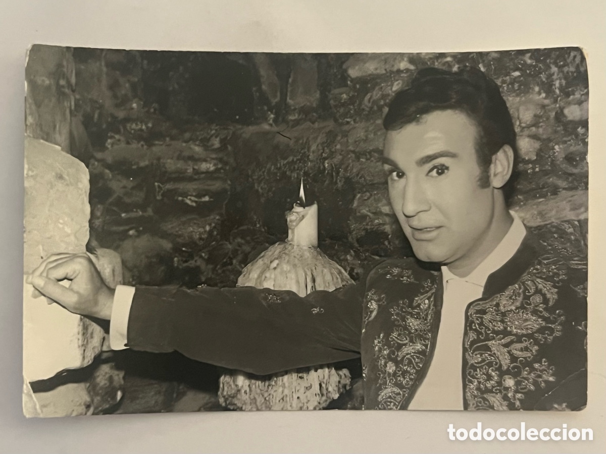 Fotos de Cantantes: ALEJANDRO VARGAS.. la nueva voz de la Canci&oacute;n Espa&ntilde;ola&hellip; (h.1960?) Med&iacute;das: 14 x 9 cm.,