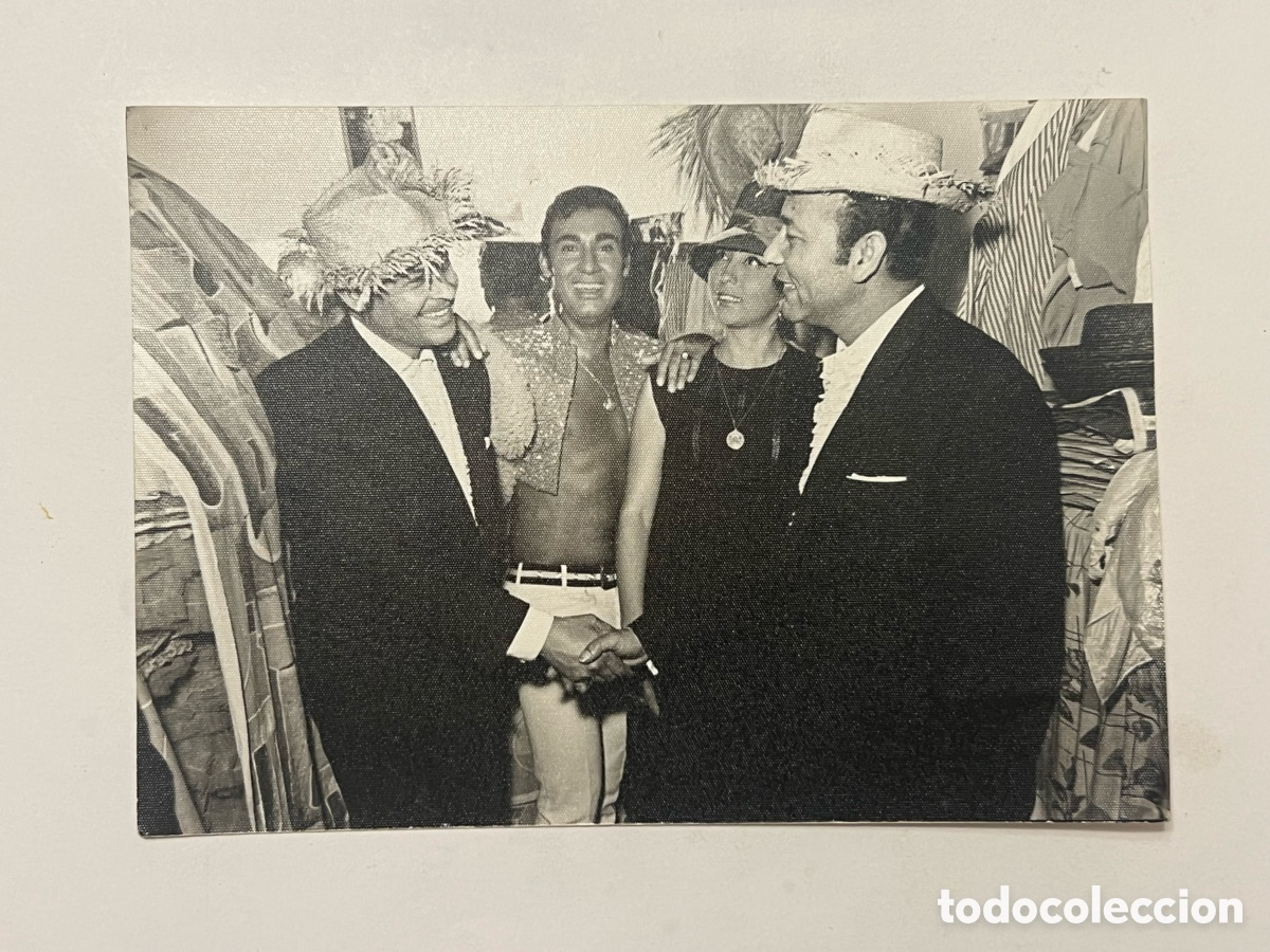 Fotos de Cantantes: ALEJANDRO VARGAS.. la nueva voz de la Canci&oacute;n Espa&ntilde;ola&hellip; (h.1960?) Med&iacute;das: 14 x 9 cm.