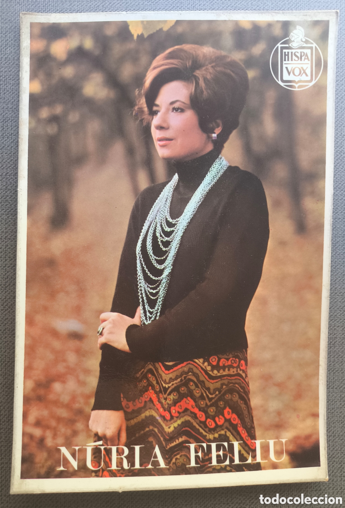 Photos de Chanteurs et Chanteuses: NURIA FELIU POSTAL FIRMADA PROMOCION DISCOS HISPAVOX 1968