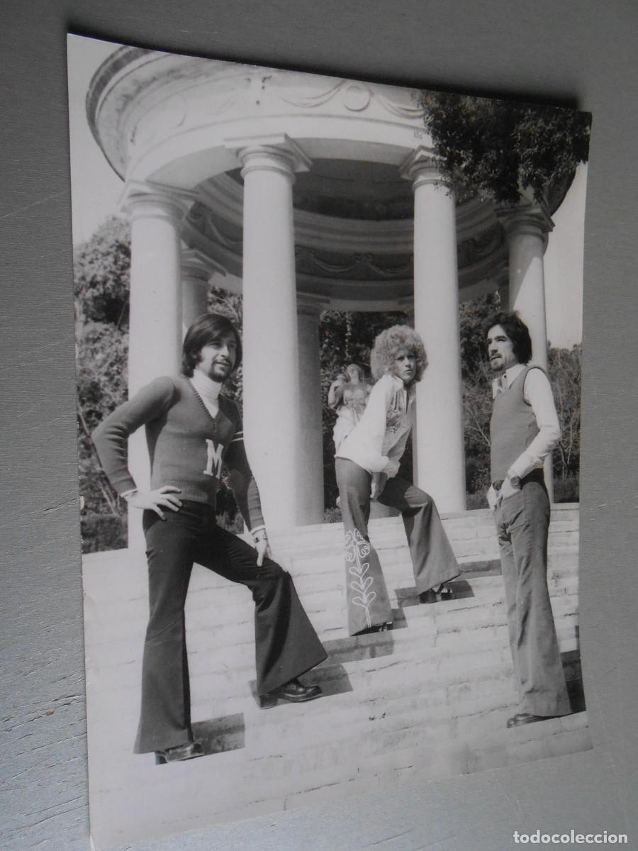 Photos of Singers: FOTO de - LOS MISMOS - de 18 x 24 cms.
