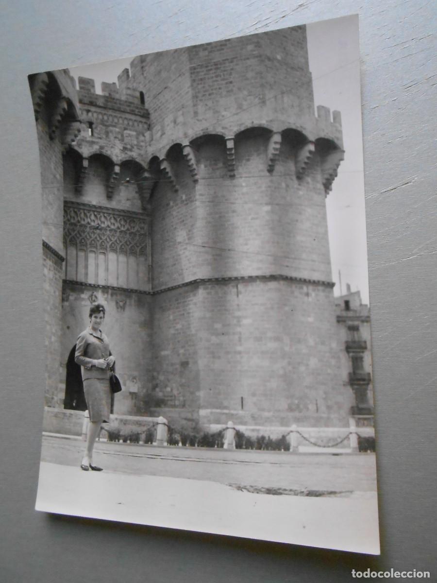 Fotos de Cantantes: FOTO de - ADRIANGELA - de 13 x 18 cms.