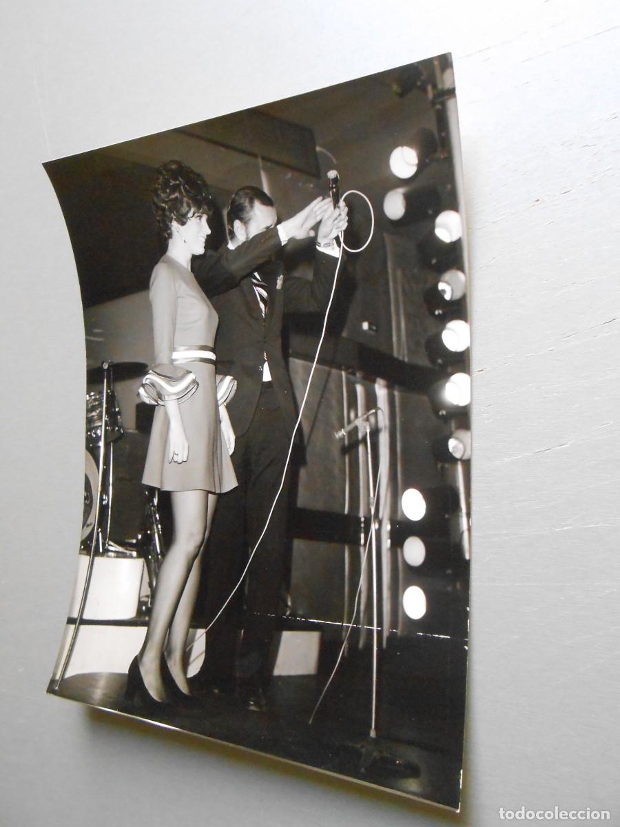 Fotos de Cantantes: FOTO de - SALOME - de 18 x 24 cms.