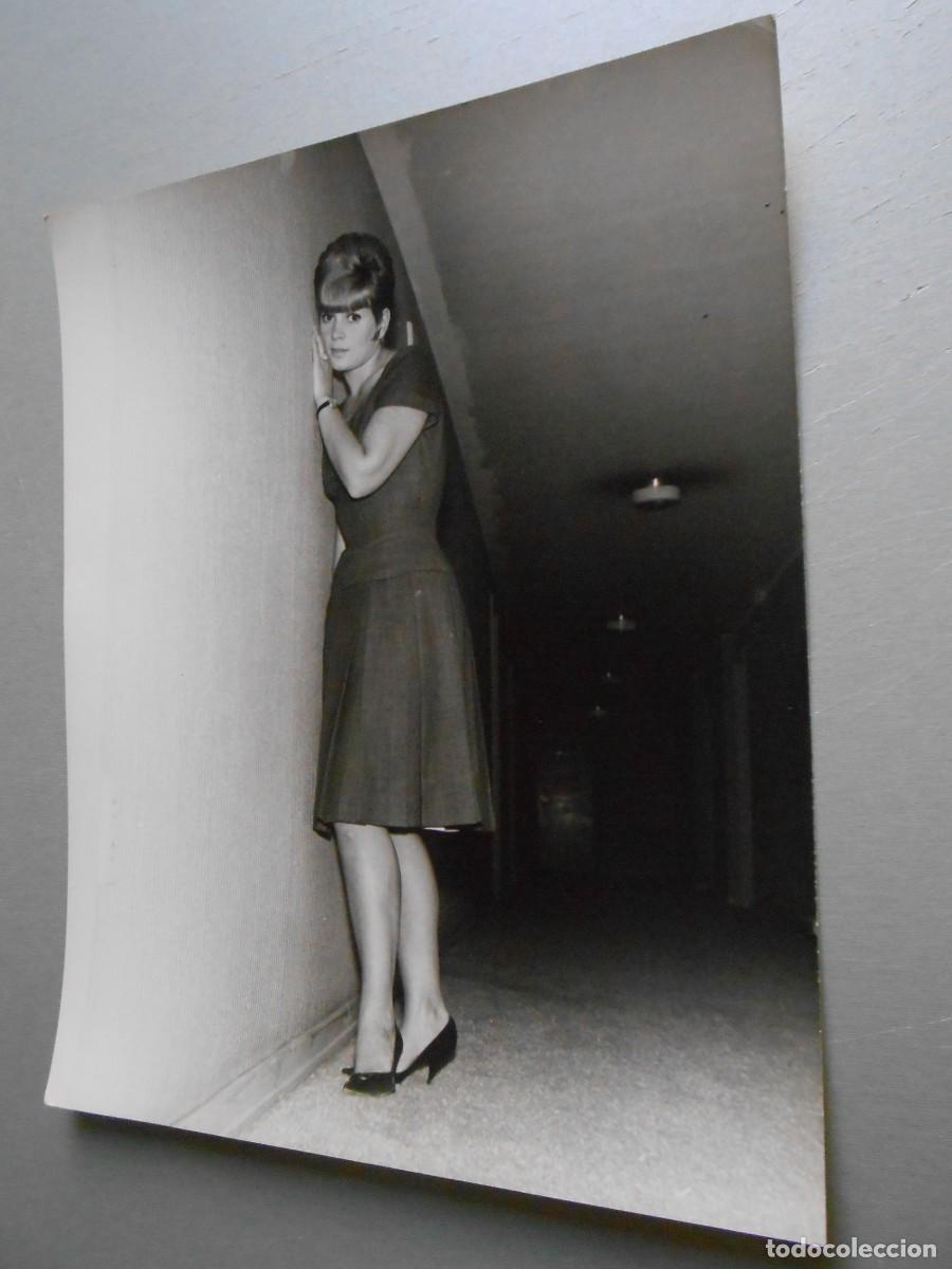Photos of Singers: FOTO de - SALOME - de 18 x 24 cms.