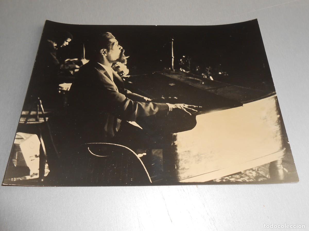 Fotos de Cantantes: FOTO de - LOU BENNETT - de 24 x 18 cms.