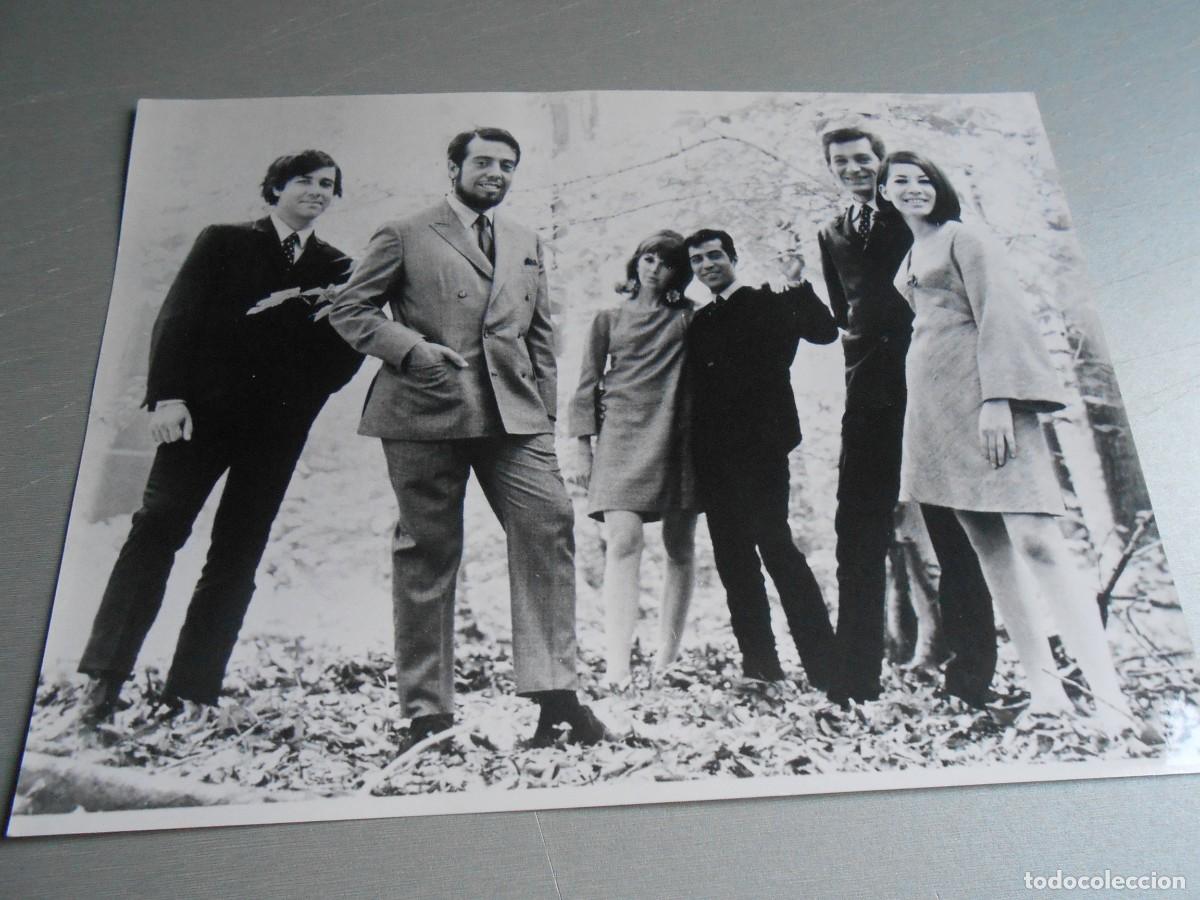 Fotos de cantantes: FOTO de - SERGIO MENDES y BRASIL&acute;66 (Brasile&ntilde;o) - de 24 x 18 cms.