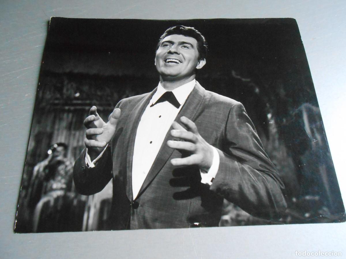 Fotos de cantantes: FOTO de - ANTONIO PRIETO (Chileno) - de 25,5 x 20,5 cms.