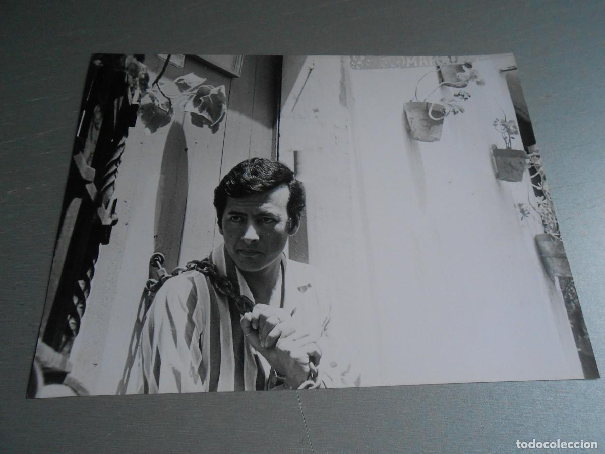 Fotos de cantantes: FOTO de - PALITO ORTEGA (Argentino) - de 24 x 18 cms.
