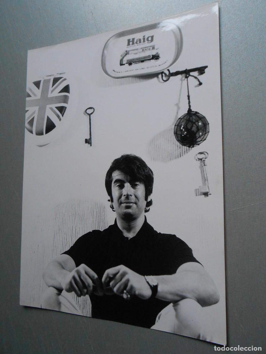 Fotos de cantantes: FOTO de - RAFA - de 18 x 24 cms.