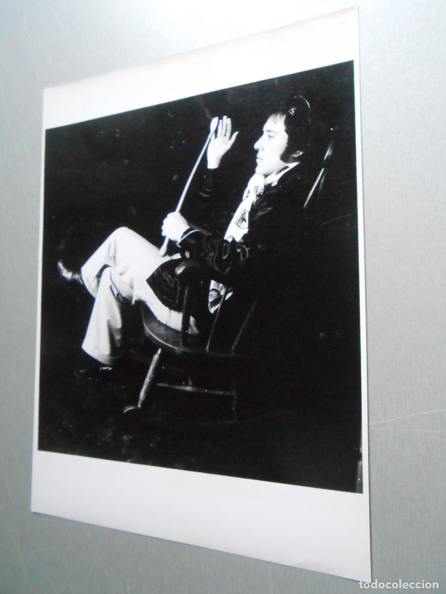 Fotos de cantantes: FOTO de - ANTONIO - de 18 x 24 cms.