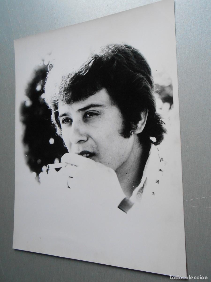 Fotos de cantantes: FOTO de - ANTONIO - de 18 x 24 cms.