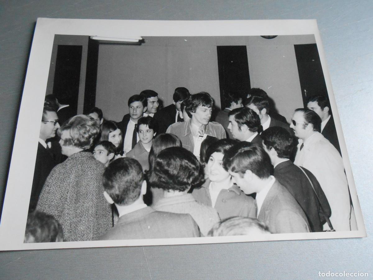 Photos of Singers: FOTO de - ANTOINE (Francia) - de 24 x 18 cms.