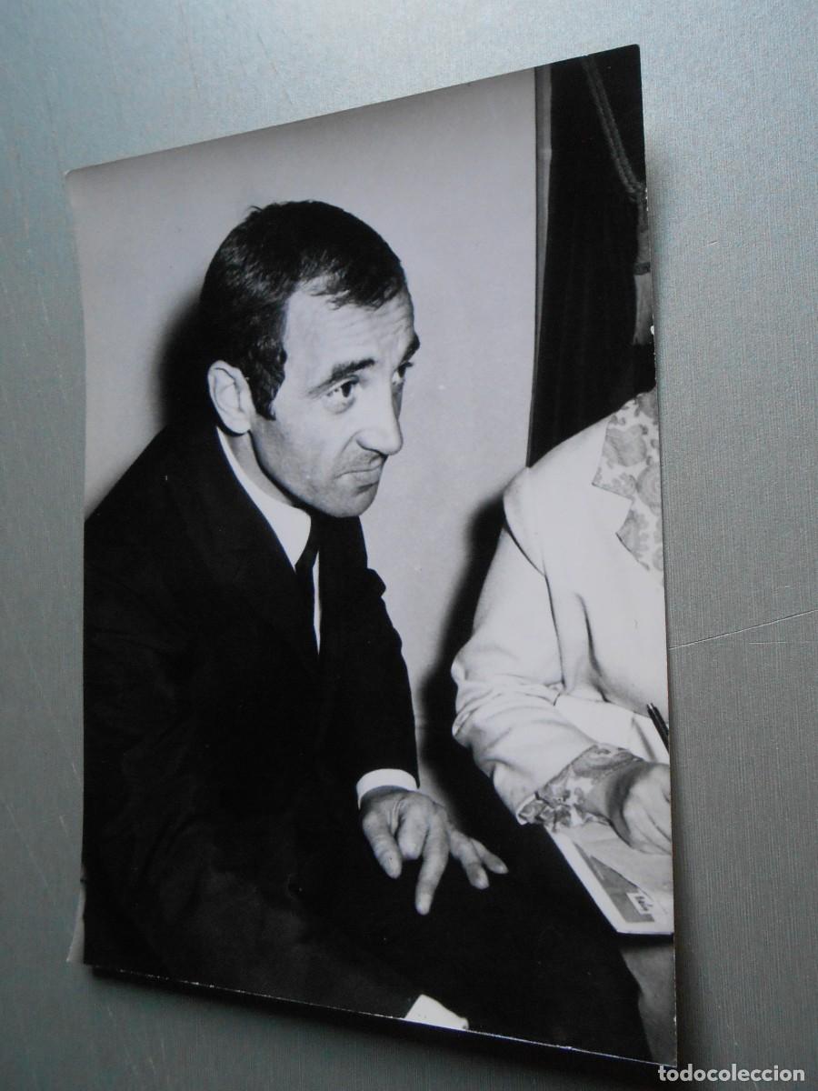 Fotos von Musikern: FOTO de - Charles AZNAVOUR - de 12,5 x 17,5 cms.