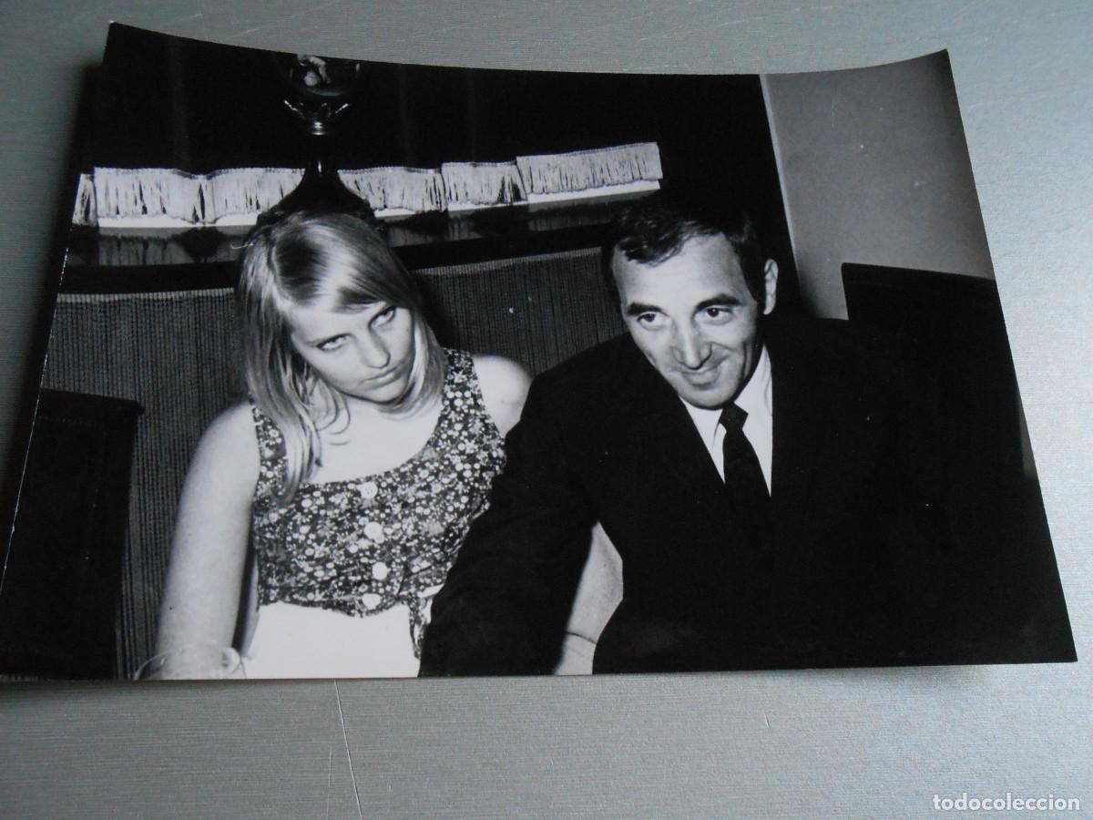 Fotos de Cantores: FOTO de - Charles AZNAVOUR - de 17,5 x 12,5 cms.