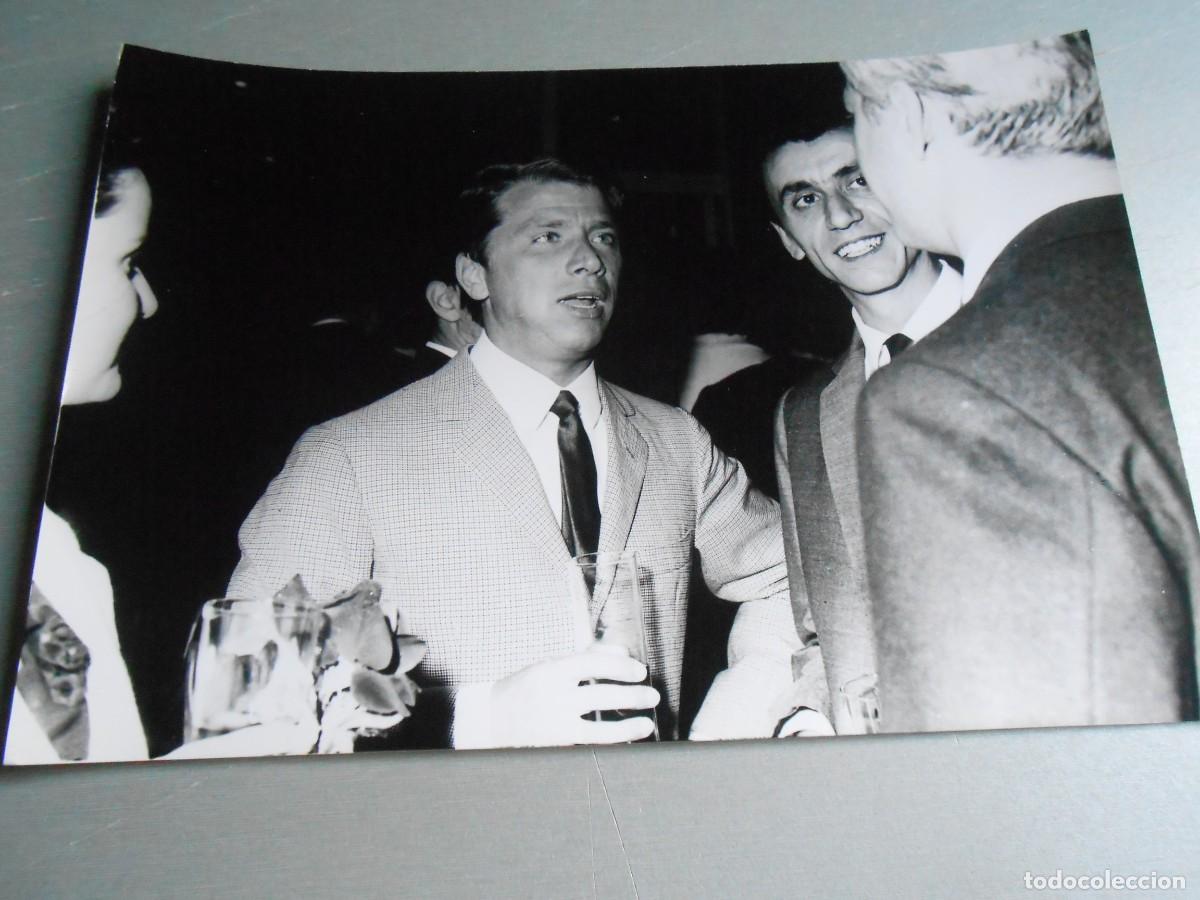 Photos of Singers: FOTO de - ENNIO SANGIUSTO - de 24 x 18 cms.