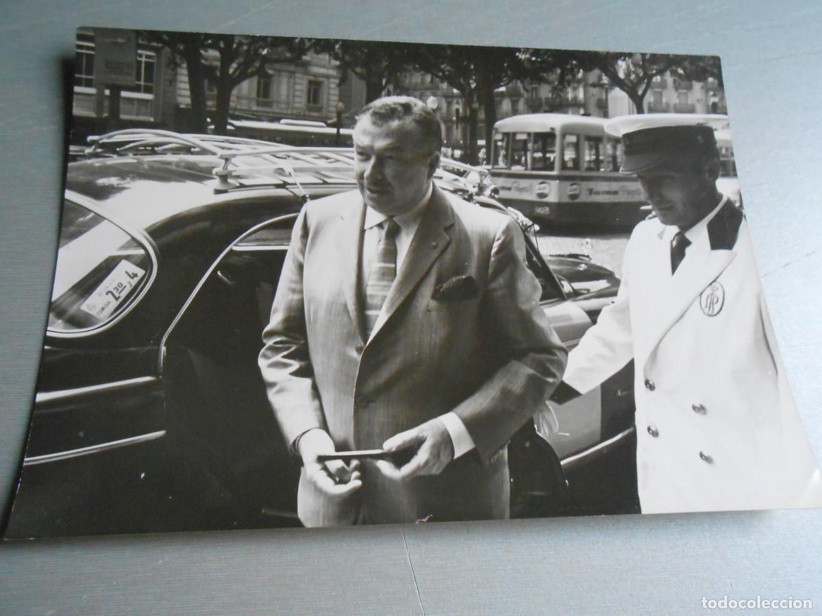 Photos de Chanteurs et Chanteuses: FOTO de - XAVIER CUGAT - de 18 x 13 cms.
