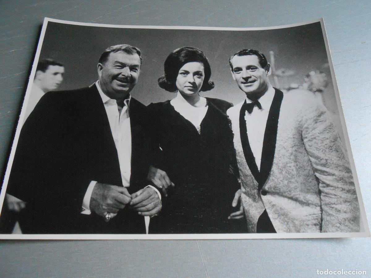 Photos de Chanteurs et Chanteuses: FOTO de - XAVIER CUGAT - de 22 x 16,5 cms.