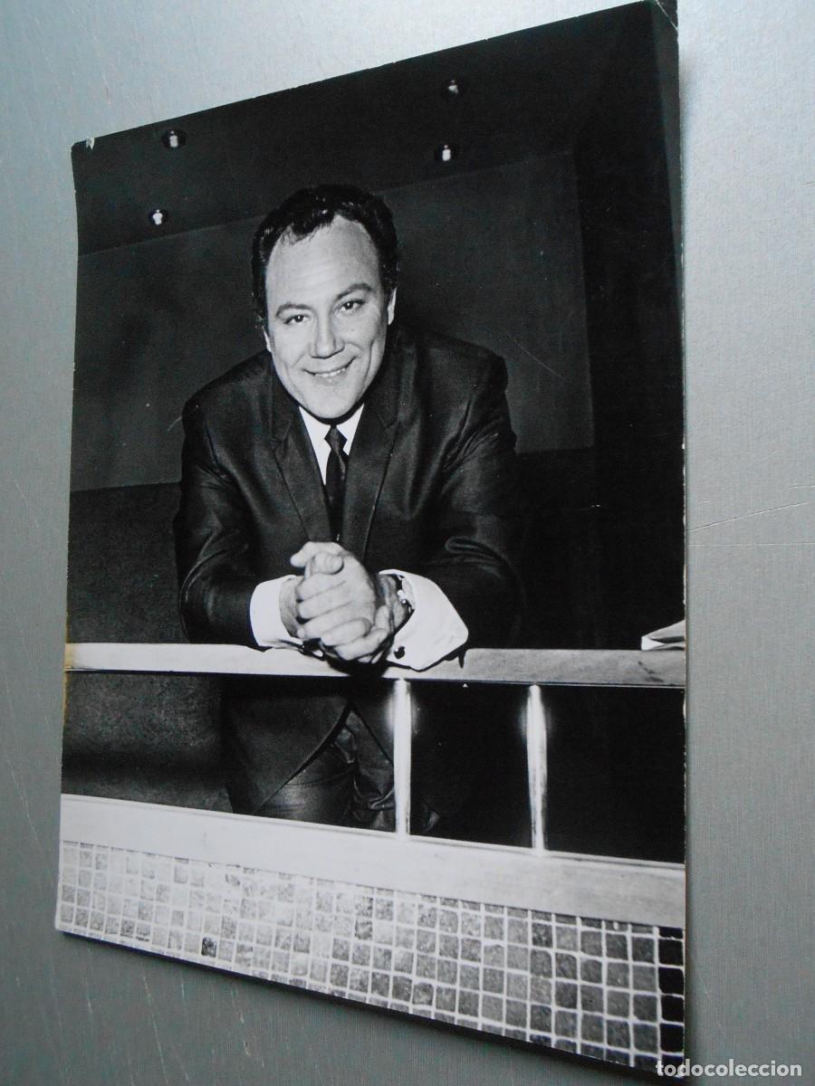 Photos de Chanteurs et Chanteuses: FOTO de - CLAUDIO VILLA - de 18 x 24 cms.