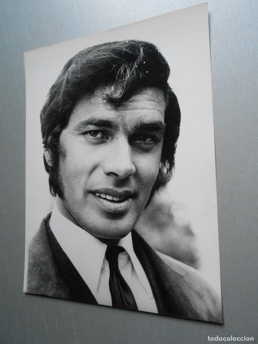 Fotos de cantantes: FOTO de - ENGELBERT HUMPERDINCK - de 18 x 24 cms.