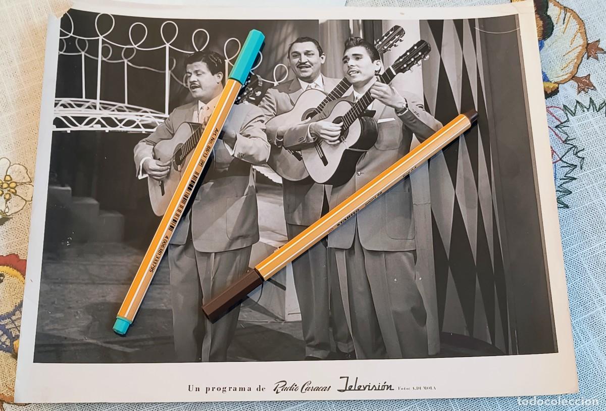 Fotos de cantantes: FOTOGRAF&Iacute;A | GRUPO MUSICAL LATINO - RADIO CARACAS
