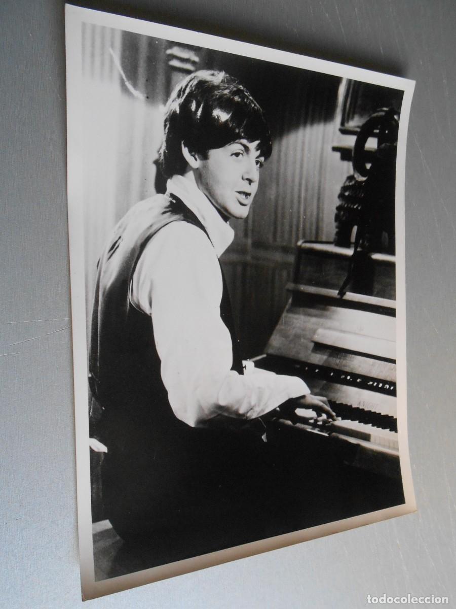 Fotos de cantantes: FOTO de - PAUL McCARTNEY - de 18 x 24 cms.