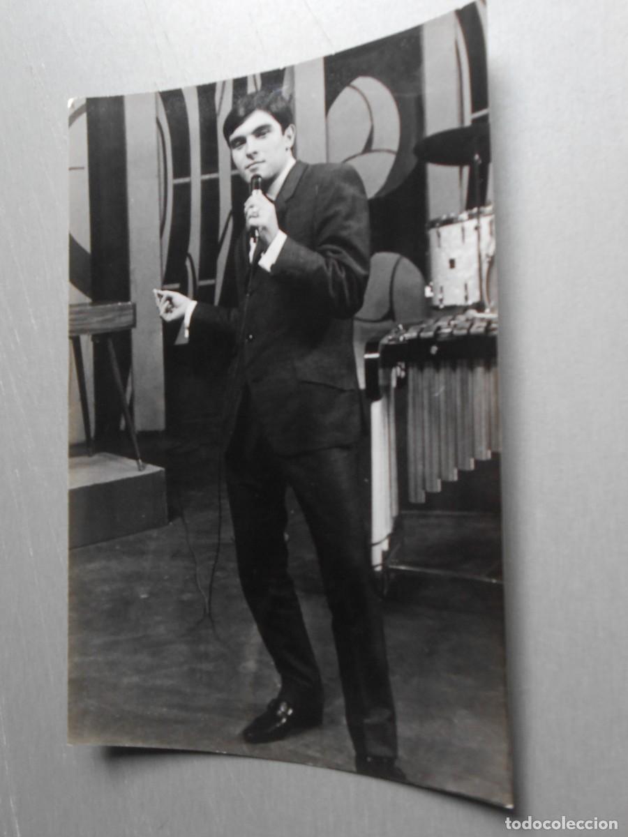 Fotos de cantantes: FOTO de - ADOLFO VENTAS - de 12 x 18 cms.