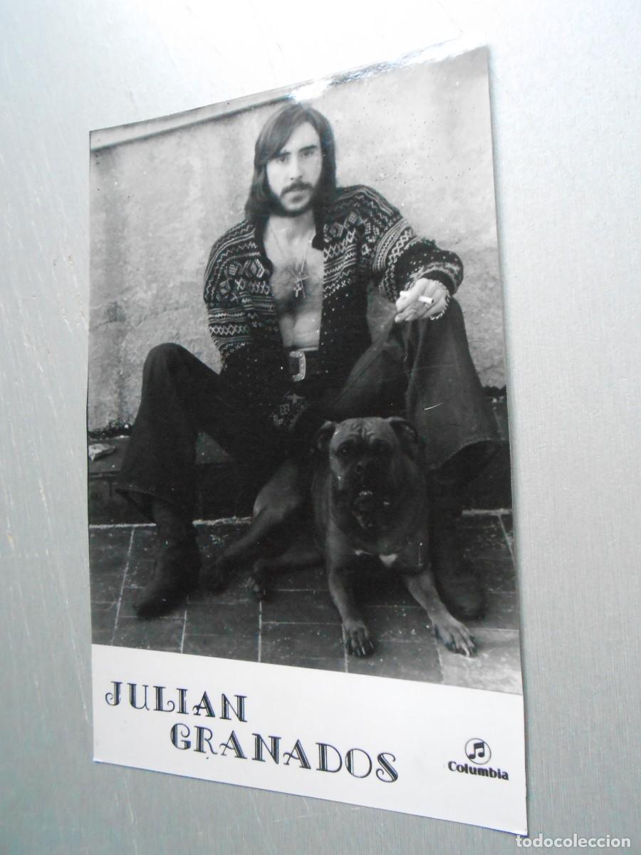 Photos de Chanteurs et Chanteuses: FOTO de - JULIAN GRANADOS - de 12 x 18 cms.