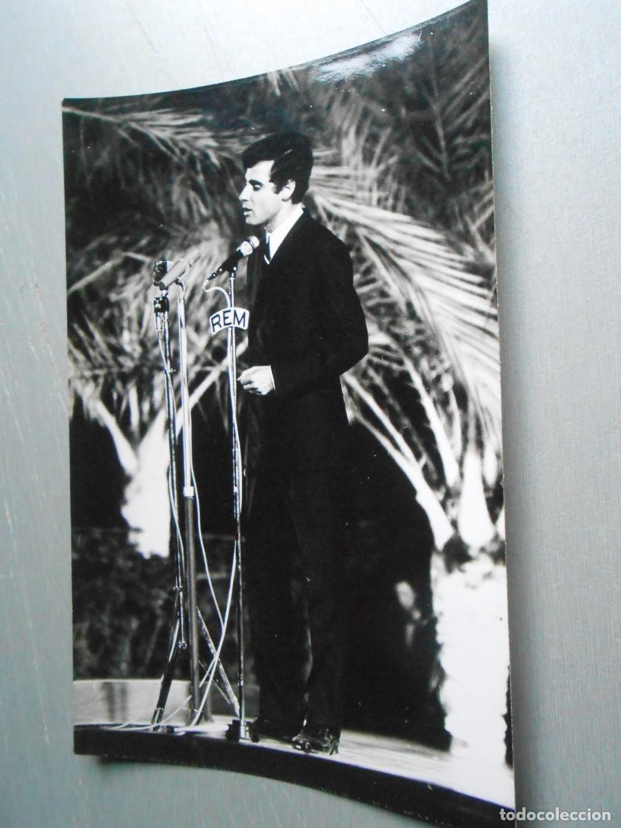Fotos de cantantes: FOTO de - SANTY - de 11,5 x 18 cms.