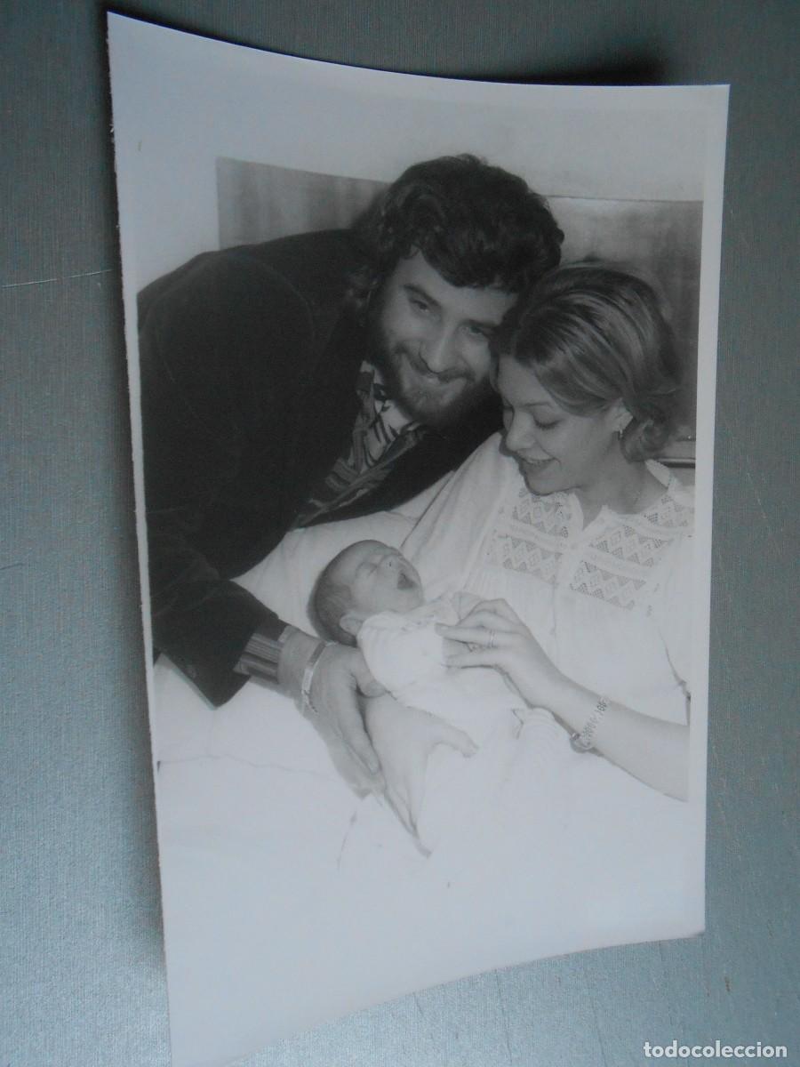 Fotos de cantantes: FOTO de - EMILIO JOS&Eacute; - de 12 x 18 cms.
