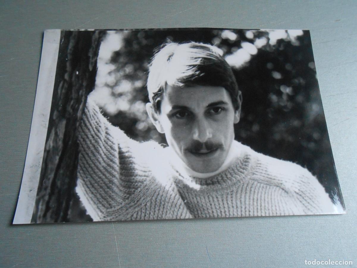 Fotos de cantantes: FOTO de - BERNARDO XOS&Eacute; (Gallego) - de 18 x 12,5 cms.