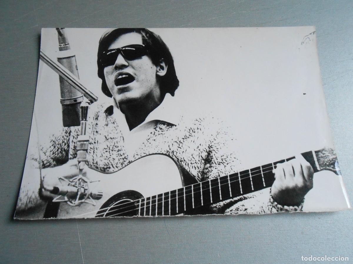 Fotos de cantantes: FOTO de - JOSE FELICIANO - de 18 x 12 cms.