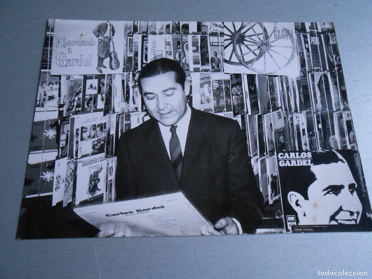 Fotos de cantantes: FOTO de - CARLOS GARDEL ?? - de 18 x 13 cms.