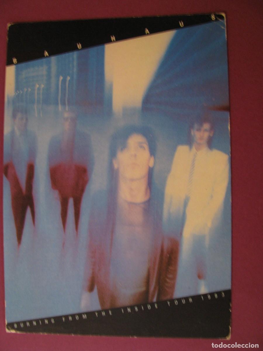 Fotos de cantantes: POSTAL DE LA BANDA BAUHAUS. UNDERGROUND
