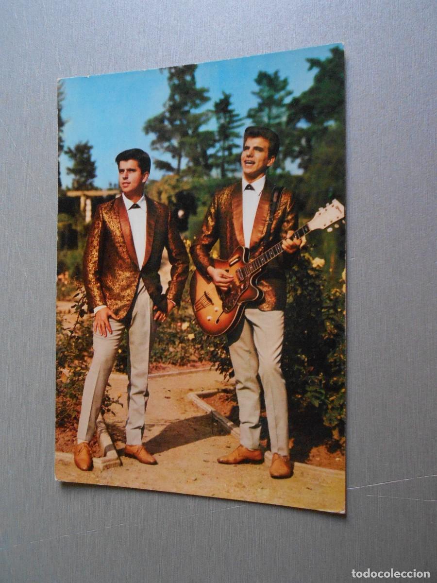 Fotos de cantantes: POSTAL de - DUO JUVENT&acute;S - de 10 x 14,5 cms.