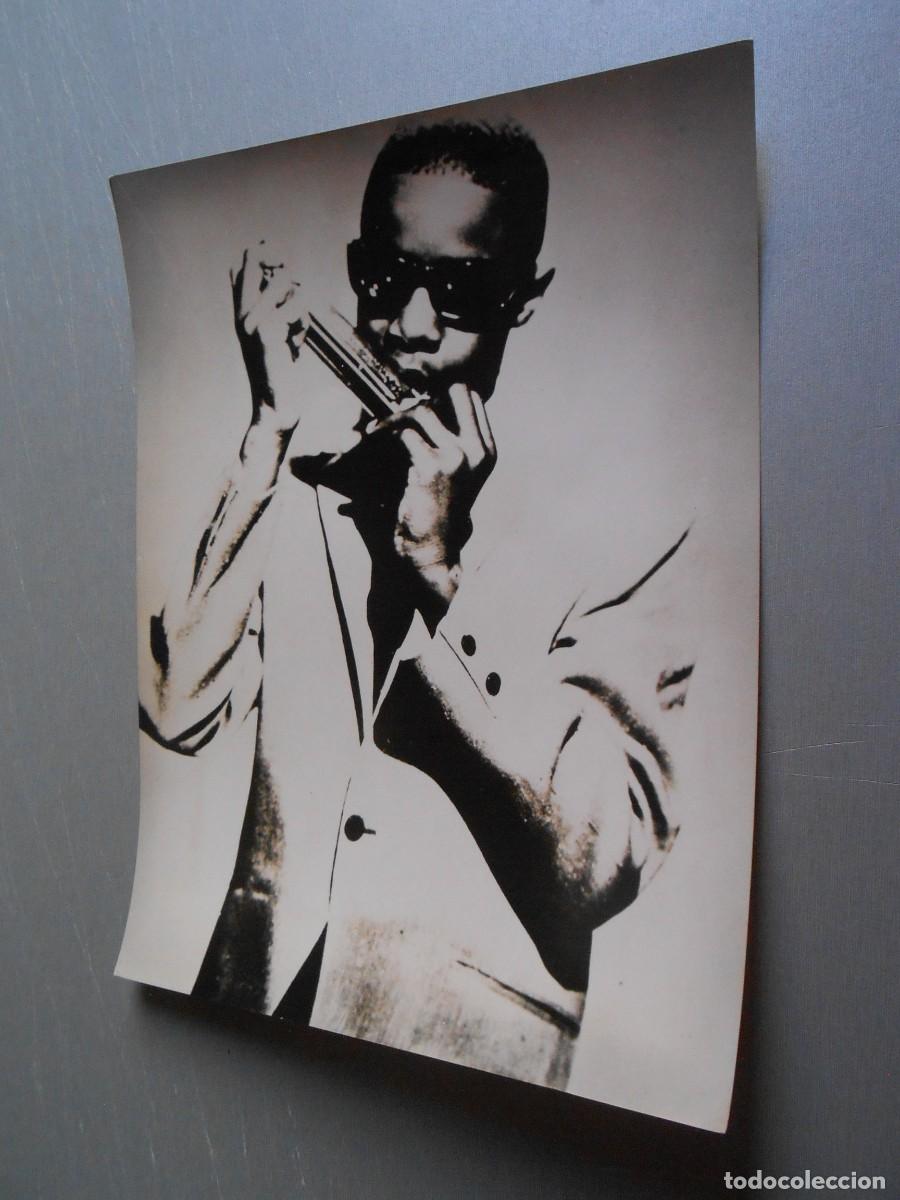 Fotos de cantantes: FOTO de - STEVIE WONDER - de 18 x 24 cms.
